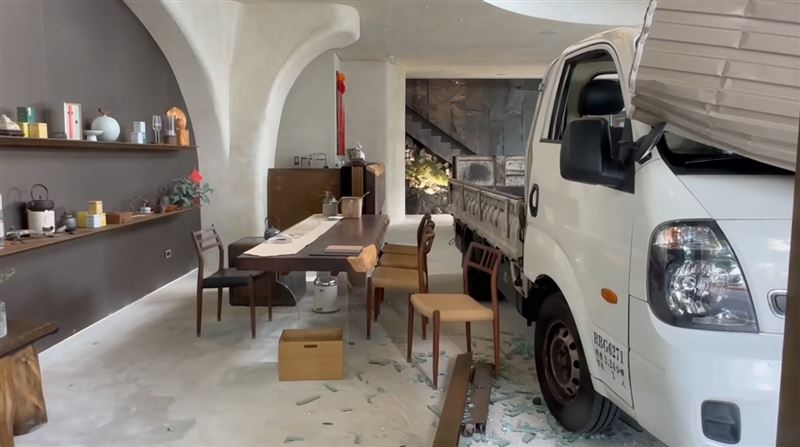 獨/饅頭媽前男友茶行遭撞 他曝:水很深