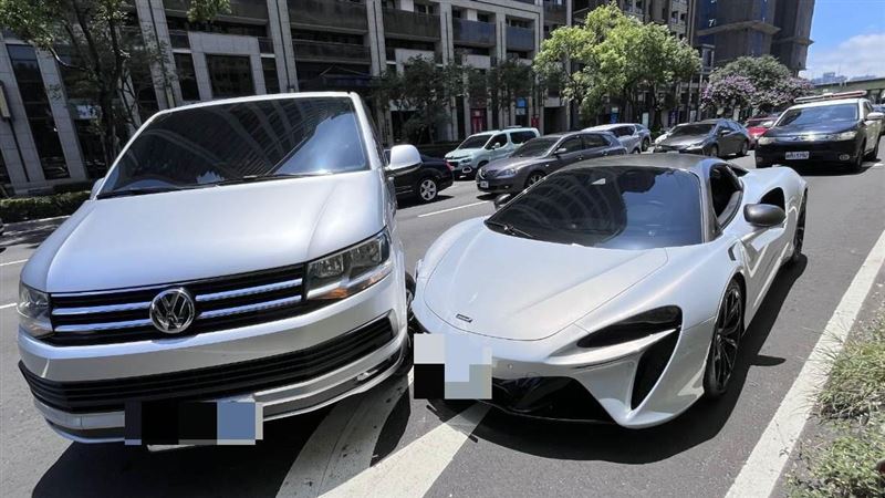 碰！麥拉倫「油電猛獸」車頭裂開　賠慘了