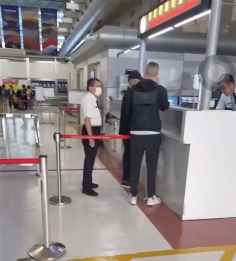 顏大鈞11日在機場準備出境遭境管攔下,隨後人間蒸發,17日在安平區落網。(圖/民眾提供)
