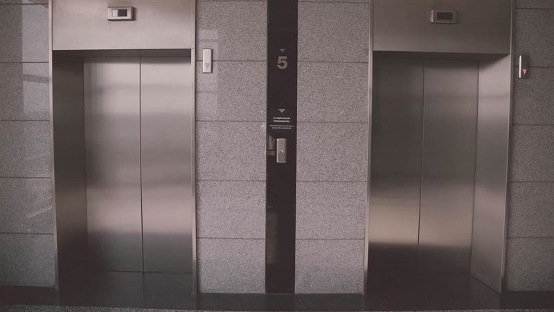 崇友電梯目前維保台數已突破44,300台，維持穩定營收貢獻。（示意圖／PIXABAY）