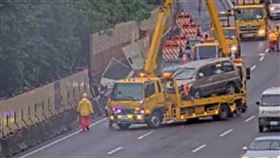 國道3號南向39.1公里處，發生2自小客車追撞事故。（圖／翻攝畫面）