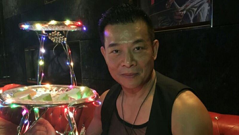 大動脈撕裂險癱瘓　63歲男星暴肥改當司機