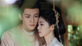 白鹿、曾舜晞《臨江仙》。（圖／iQIYI愛奇藝國際版提供）