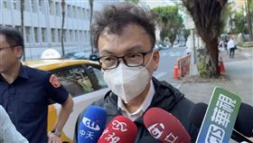 ▲鄭正鈐出庭後請回，表示此次針對高端疫苗的提告，已向檢方說明清楚。（圖／翻攝畫面）