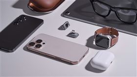 iKlips S超微型指紋加密SSD無需連網或安裝App，隨插即用。（圖／品牌業者提供）