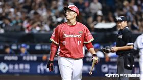 ▲中職36例行賽，味全龍一壘手朱育賢遭到三振。（圖／記者劉彥池攝影）