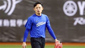 ▲富邦悍將投手江國豪隨隊。（圖／富邦悍將提供）