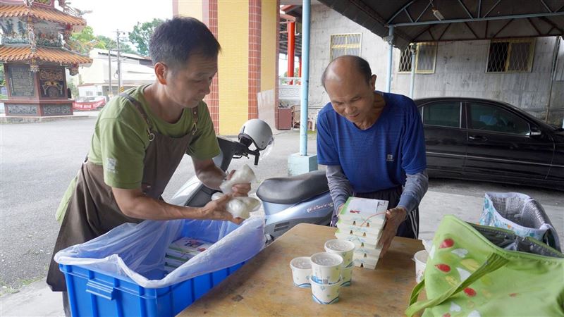 地震+暴雨!偏鄉長輩挨餓 門諾逆風送暖