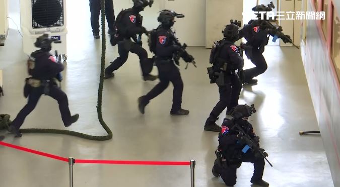賴清德視導「內政部警政署反恐訓練中心」。(圖/翻攝畫面)