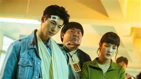 Netflix熱門影集《正港分局》正港小隊王淨（左起）、許光漢、Lulu黃路梓茵、黃奇斌、陳彥佐。（圖／Netflix提供）