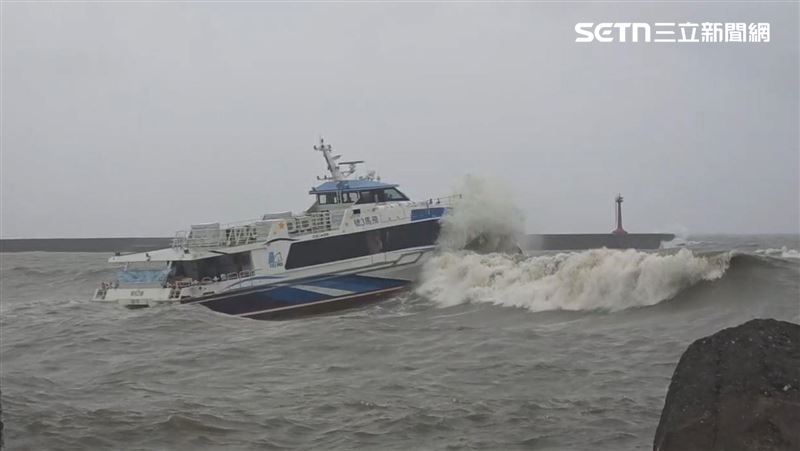 東琉線如「海盜船」　過來人曝：全船吐光