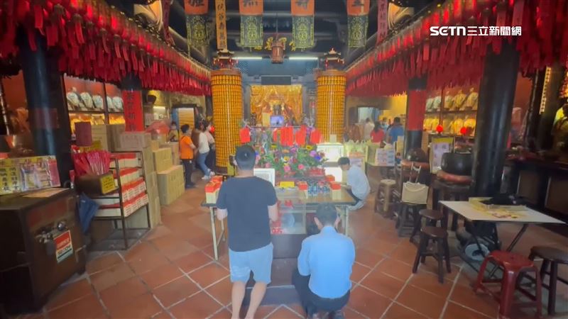 月薪28590元請嘸人顧廟！聽聞週末上班縮