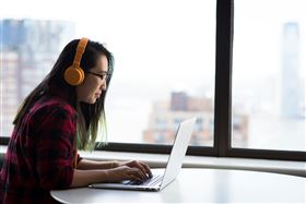 耳機。(示意圖／Pexels)