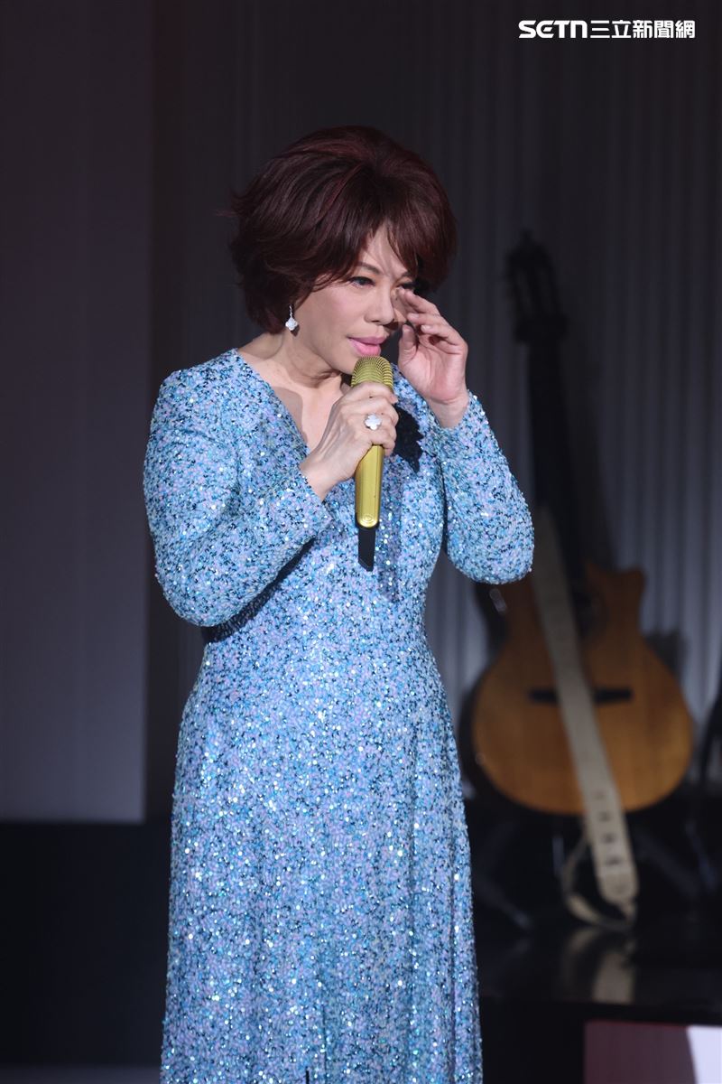 蔡琴在演唱會上痛哭,想起亡父感慨聚少離多。(圖/記者鄭夢晃攝影)