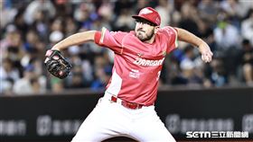 ▲中職36年例行賽，味全龍先發投手龍聖。（圖／記者劉彥池攝影）