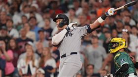 ▲賈吉（Aaron Judge）9局上敲出追平轟。（圖／路透社／達志影像）