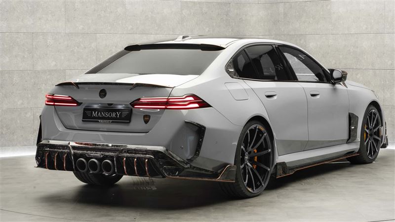 BMW M5 Mansory改裝車。(圖/翻攝自Toyota官網)