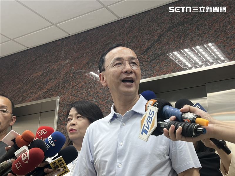 朱立倫14日到淡水替洪孟楷助講。(圖/記者蘇晏男攝影)