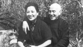 宋美齡和蔣介石感情深厚。（圖／翻攝自百度百科）