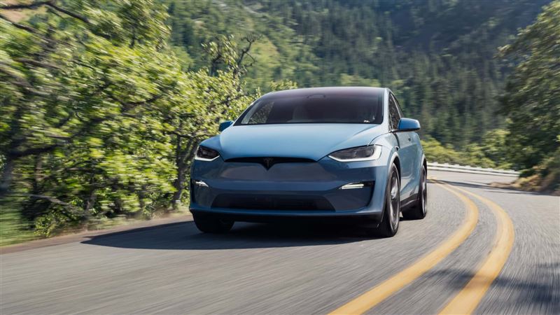 Fost Blue的新藍色車漆。(翻攝TESLA官網)