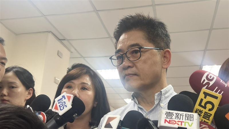 國安簡報將登場　黃健庭曝與府方通話內容