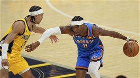 ▲亞歷山大（Shai Gilgeous-Alexander）G4在決勝節最後5分鐘狂拿15分。（圖／美聯社／達志影像）