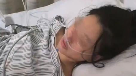 正妹遭挾持狂刺20刀 隆乳假體神擋致命傷