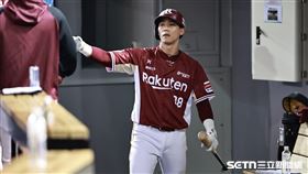 ▲中職36年例行賽，樂天桃猿左外野手陳晨威挑戰連34場擊出安打，首打席遭到三振。（圖／記者劉彥池攝影）