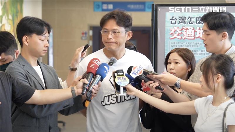 陳揮文感嘆,黃國昌已經練到柯文哲的境界,能臉不紅氣不喘的說謊、收放自如。(圖/翻攝畫面)