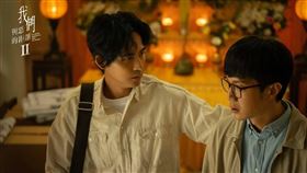 周渝民（左）與薛仕凌劇中情同真兄弟。（圖／公視提供）