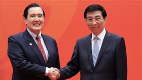 ▲馬英九與中國全國政協主席王滬寧會面。（圖／翻攝自中評社） 