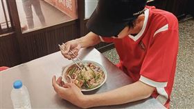 台中,無戶籍男,生日,蘇乙青,手機。（圖／翻攝蘇乙青臉書）