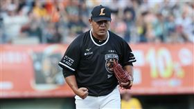 ▲王鏡銘登板順利拆彈。（圖／統一獅提供） 