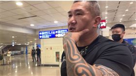 「館長」陳之漢抵台（圖／翻攝館長YT）