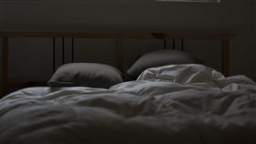 -枕頭-床-棉被-（圖／pixabay）