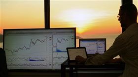 ▲以阿引爆地緣政治風險，重創全球股市，台股今日開盤充滿變數。（示意圖／PIXABAY）  