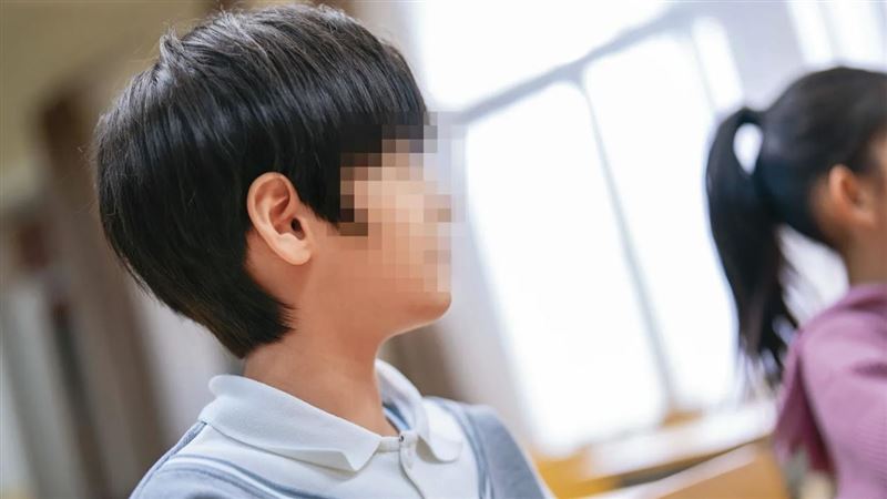 男童緊黏小二學妹　老師起疑問出性侵內幕