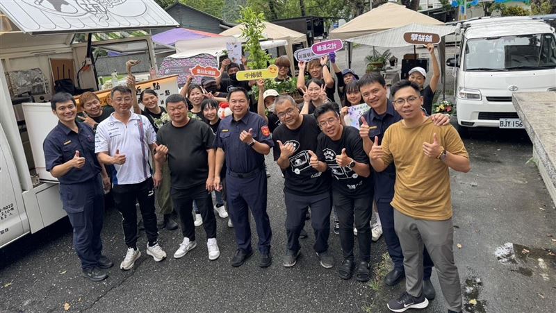 玉里警察節嘉年華！行動餐車進駐