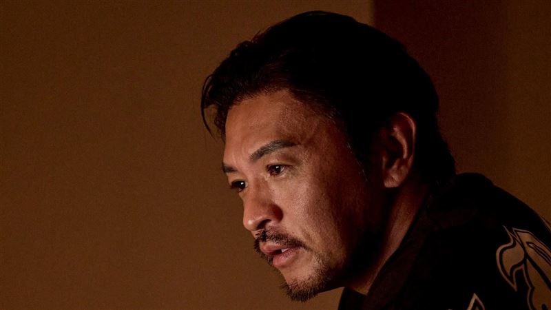 酒吧疑遇黑道趨前 夢多鬆口打斷牙齒內幕