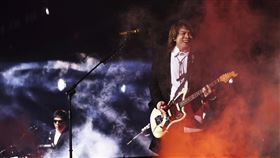 華語樂壇超級搖滾巨星伍佰第7度攻蛋，炸翻三天小巨蛋。（圖／月光音樂提供）