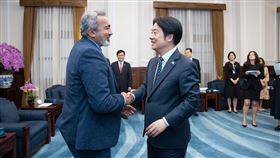 賴清德總統今（16）日接見「美聯邦眾院『國會台灣連線』共同主席貝拉訪問團」。（圖／總統府提供)