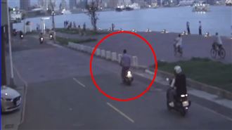 高雄騎士「鐵達尼展臂」下場完蛋了