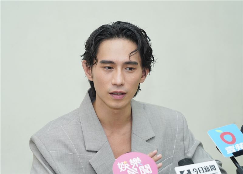 柏霖受訪時被問到藝人逃兵案，僅分享個人軍旅生活。（圖／記者趙于瑩攝影）