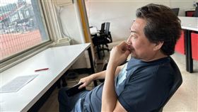 ▲統一獅總教練林岳平在中職測試會觀察選手。（圖／中華職棒提供）