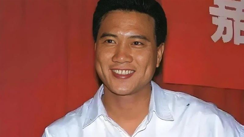 67歲金馬影帝跛腳硬撐商演　畫面曝粉心碎