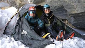 ▲呂忠翰與已故登山專家張元植情同手足，兩人曾共同挑戰多座高山。（圖／翻攝自呂忠翰臉書） 