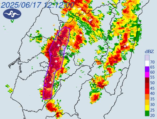 氣象署針對9縣市發布大雷雨大雷雨即時訊息。（圖／翻攝自氣象署）