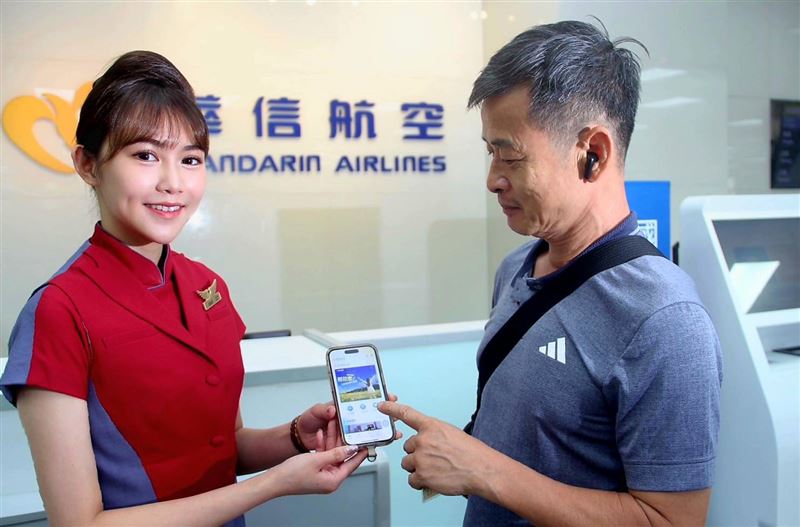 華信航空為慶祝成立34週年，祭出國內航線票價66折優惠，限量1,000名。（圖／華信航空提供）