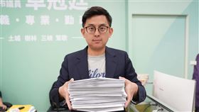 ▲卓冠廷呼籲朱立倫，拿出全國最大政黨主席的風範。（資料圖／翻攝自卓冠廷臉書）