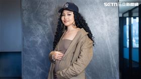 歌手鄭雙雙入圍第36屆金曲獎最佳新人，接受三立新聞網專訪分享出道甘苦談。（圖／記者趙于瑩攝影）